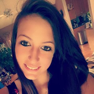 Meet your Posher, Katelyn